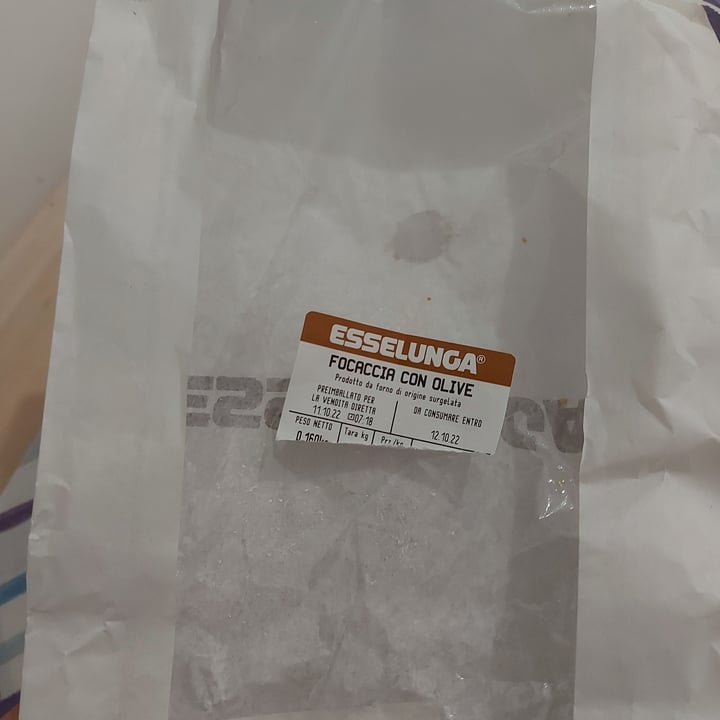 review photo of Esselunga Focaccia con olive shared by @fasveg on 26 Nov 2022 - review
