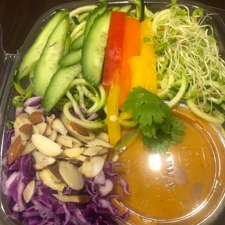 photo of Pure Kitchen - Vegan Restaurant Pad Thai Salad shared by @manuelaw on  26 Aug 2021 - review