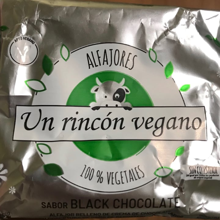 photo of Un Rincón Vegano Alfajor Black Chocolate shared by @vickymz on  12 Mar 2021 - review