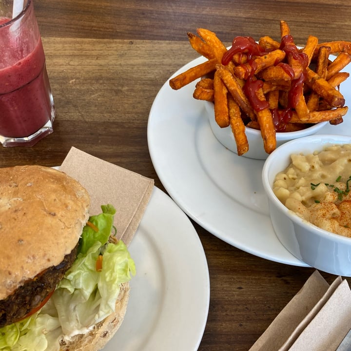review photo of Cafe Kino Mac and cheese shared by @raivlys on 12 Jun 2022 - review