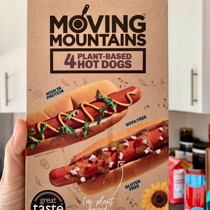 photo of Moving Mountains 4 Plant-based Hot Dogs shared by @drteetee on  17 Mar 2022 - review