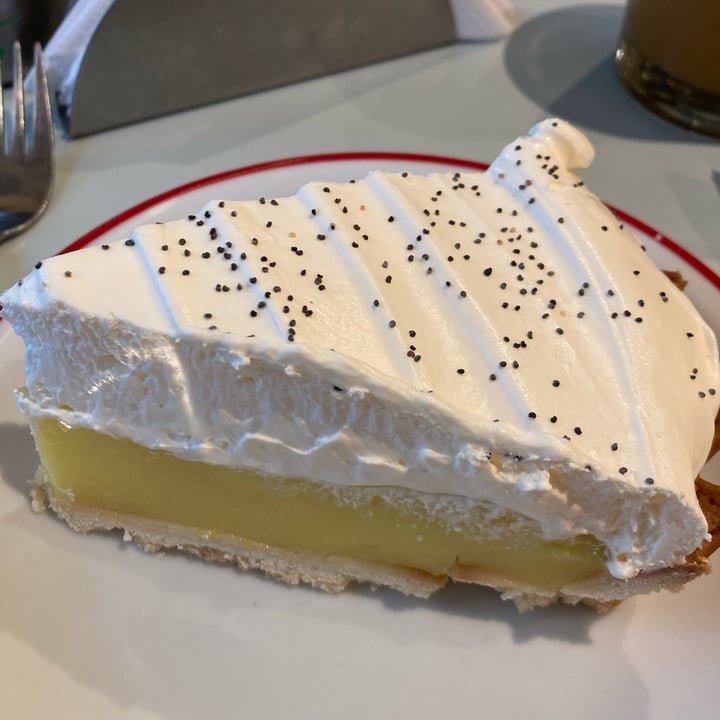 photo of Gordo Vegano Lemon pie shared by @abigrischpun on  06 Oct 2022 - review