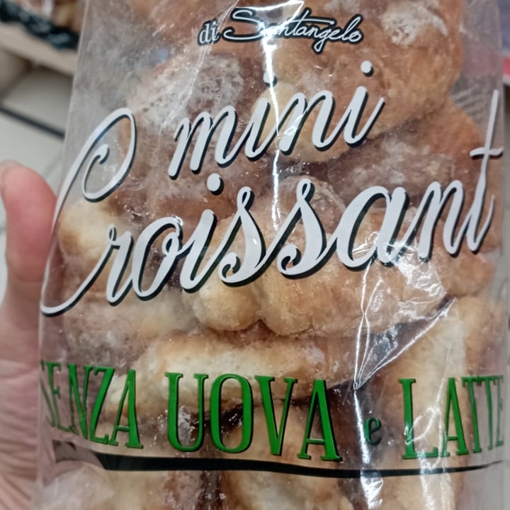 review photo of Il frescofresco di santangelo Mini Croissant Senza Uova E Senza Latte shared by @schiara on 30 Apr 2022 - review