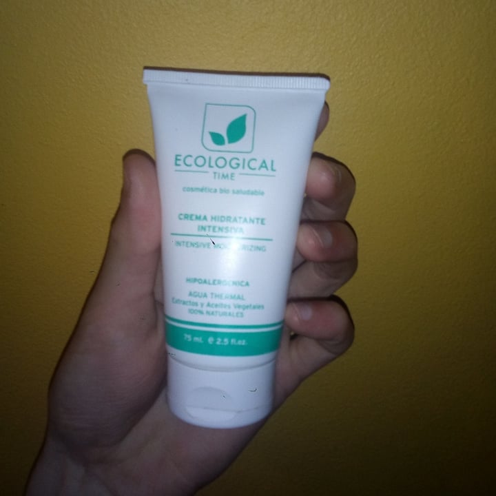 photo of Ecological time Crema Hidratante Intensiva shared by @maxiv4 on  23 Sep 2020 - review