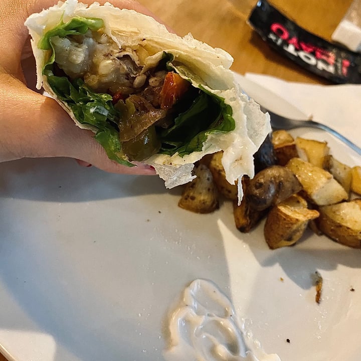 photo of Estilo Veggie Burrito proteico shared by @jazminorellanaok on  16 Jan 2021 - review