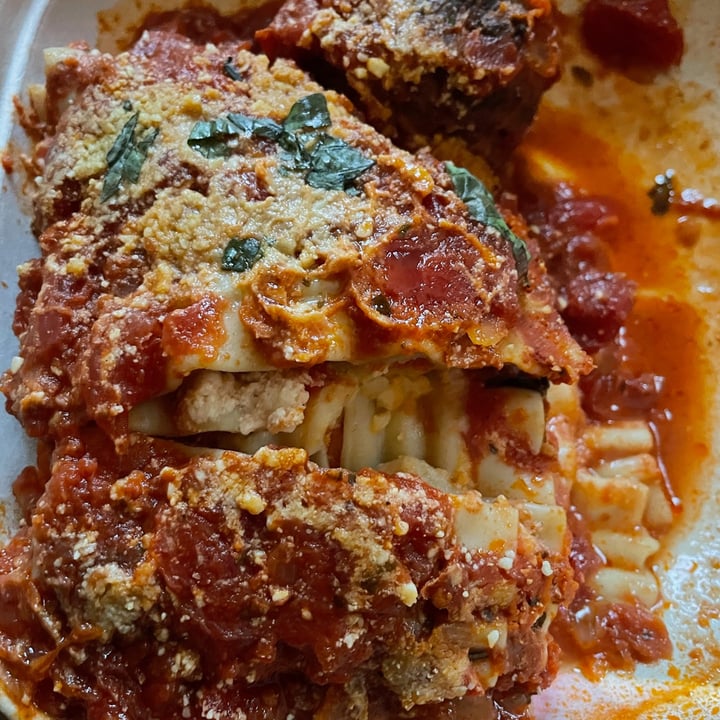 photo of Three Girls Vegan Creamery Lasagna shared by @veganmeatball on  07 Feb 2021 - review