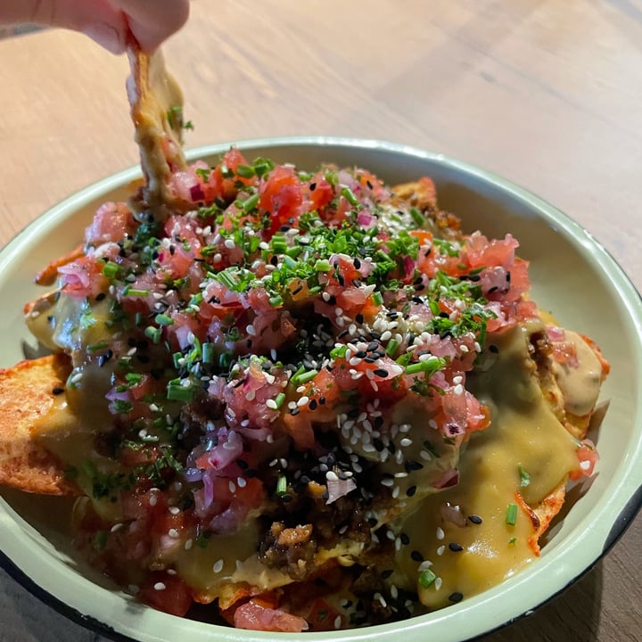 photo of Lekker Vegan Hyde Park Nacho bowl shared by @sarahjeggle on  11 Dec 2021 - review