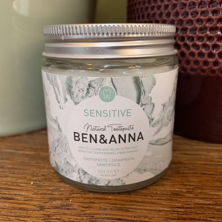 photo of Ben & Anna Sensitive Natural Toothpaste shared by @sophiegig on  20 Dec 2019 - review