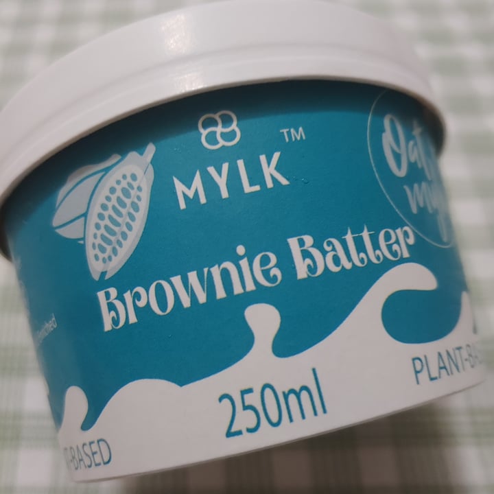 photo of Mylk Ice Cream  Chocolate Brownie Batter shared by @veganonthesavannah on  20 Sep 2022 - review