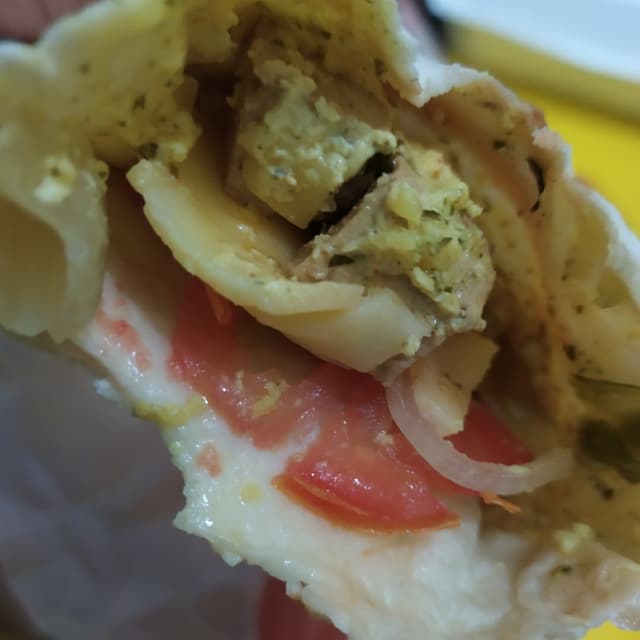 Foto del plato “Wrap de tofu macerado y queso”