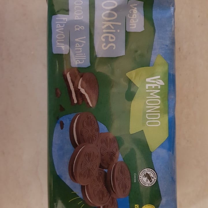 photo of Vemondo Vegan Cookies Cocoa & Vanilla Flavour shared by @tinabefa on  09 May 2022 - review