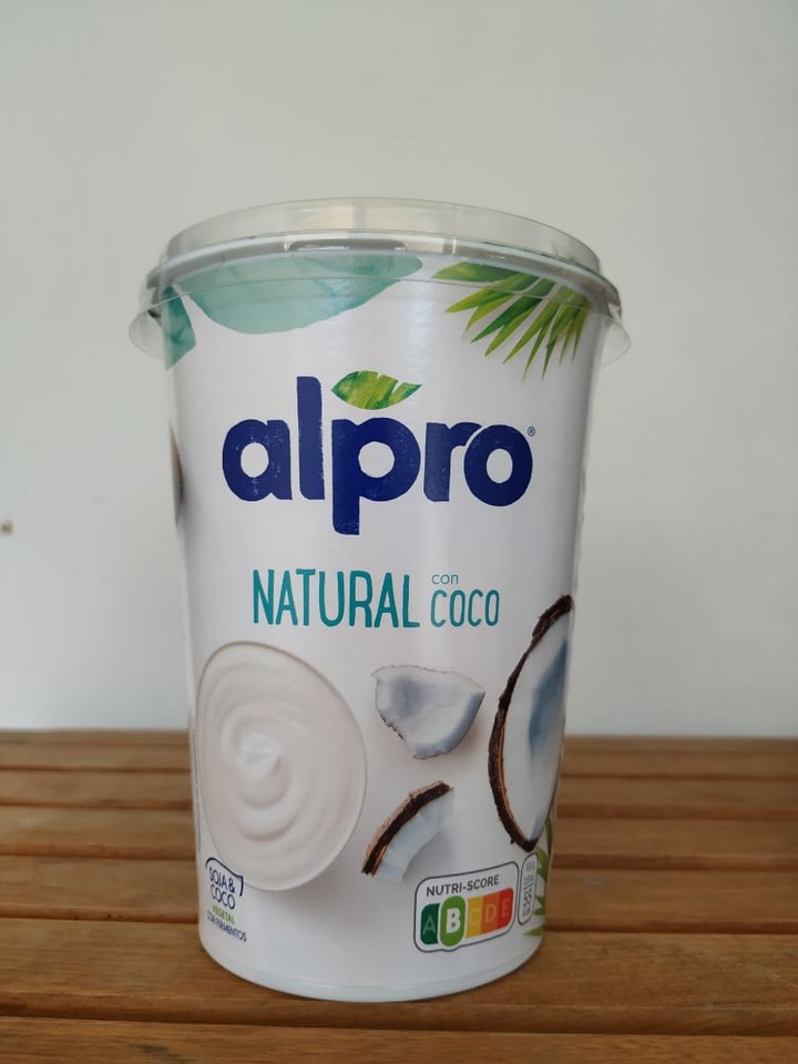 photo of Alpro Natural Con Coco Yogurt shared by @daviliko on  04 Apr 2020 - review