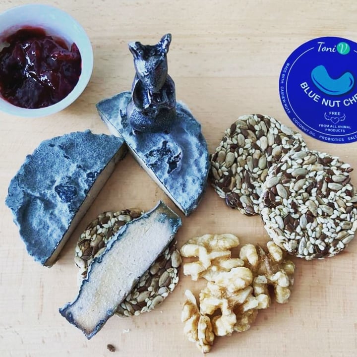 photo of Toni V Toni V Blu Nut Cheez shared by @cherisevogt2019 on  25 Nov 2019 - review