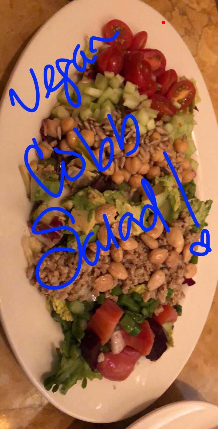 photo of The Cheesecake Factory Vegan Cobb Salad shared by @courtlynn on  25 May 2018 - review