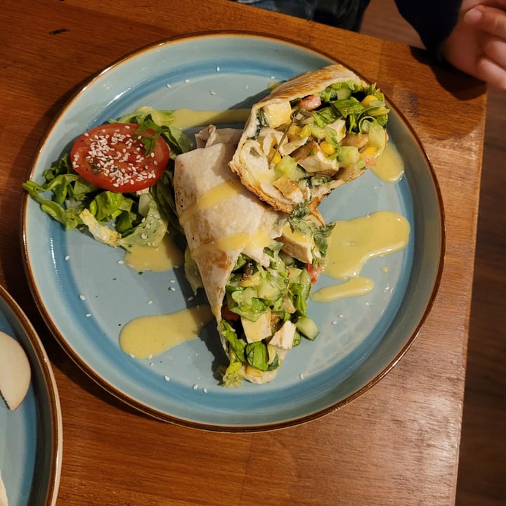 photo of LYR Speciality Coffee and Food Ranch Wrap shared by @mcc on  28 Oct 2022 - review