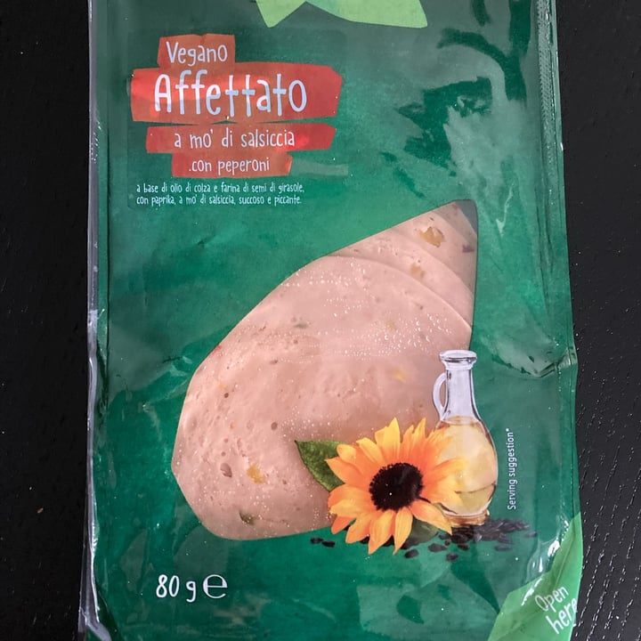 review photo of Vemondo Vegan affettato a mo' di salsiccia con peperoni shared by @lunis77 on 17 Jan 2022 - review