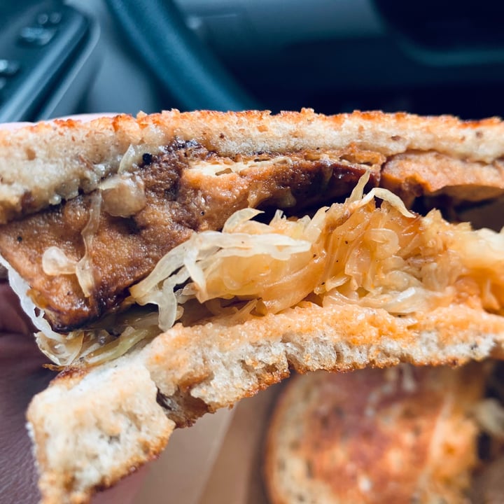 photo of Hive Vegan Reuben shared by @allhess on  24 Mar 2021 - review