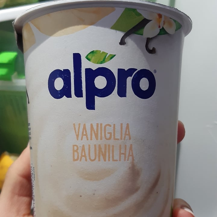 photo of Alpro Soy Yogurt Vanilla shared by @erikarumore on  16 Dec 2021 - review