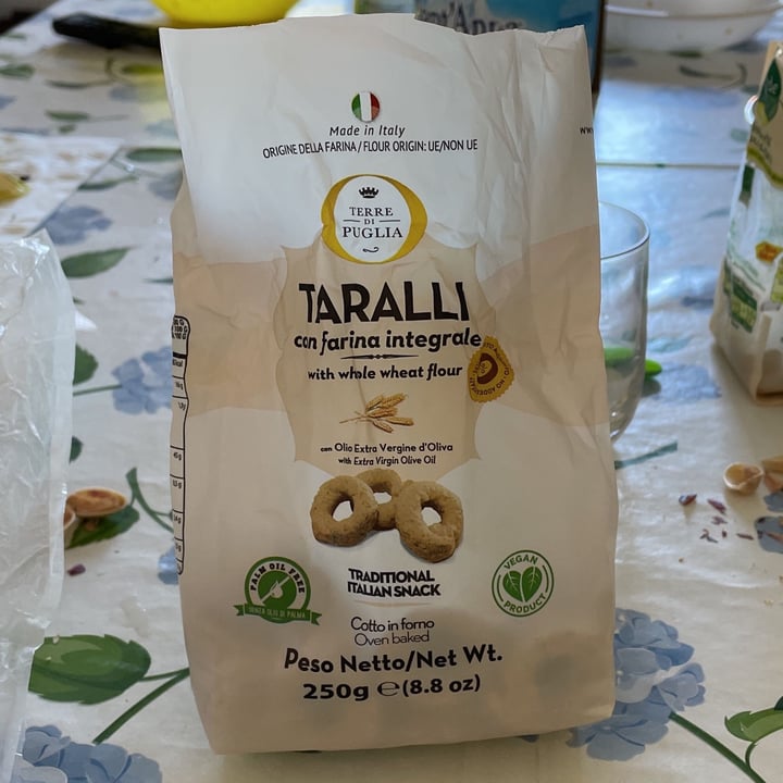 photo of Terre di Puglia Taralli con farina integrale shared by @akob98 on  07 Oct 2022 - review