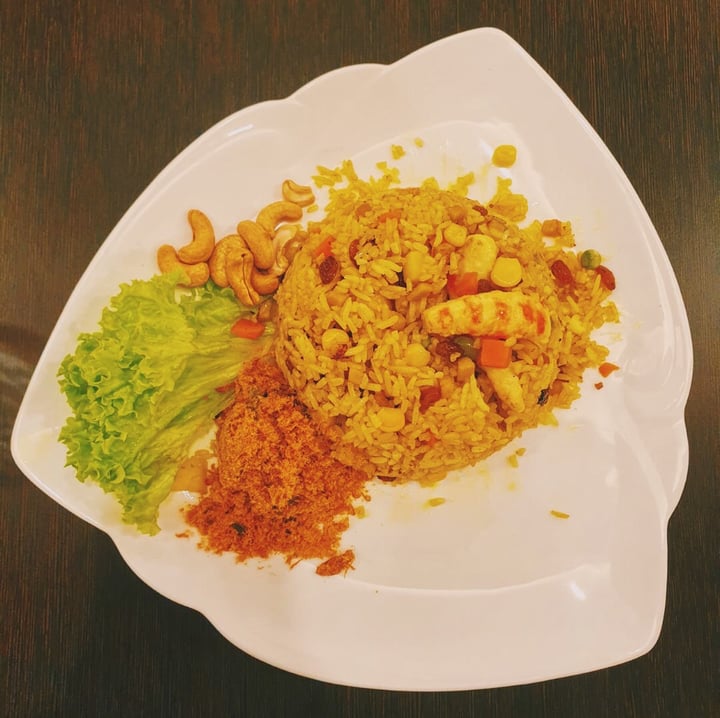 review photo of Greenland Vegetarian Restaurant thai pineapple fried rice shared by @nnreb on 17 Aug 2019 - review