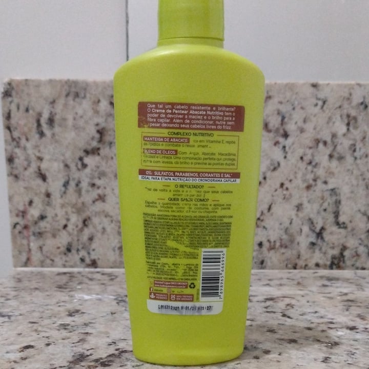 photo of DaBelle hair Creme de pentear abacate nutritivo shared by @sandra-dourado on  01 Nov 2022 - review