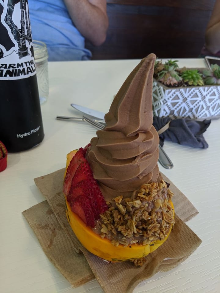 photo of Banan Diamond Head Food Truck Banana-Açaí Banan shared by @vpolunci on  10 Jan 2020 - review