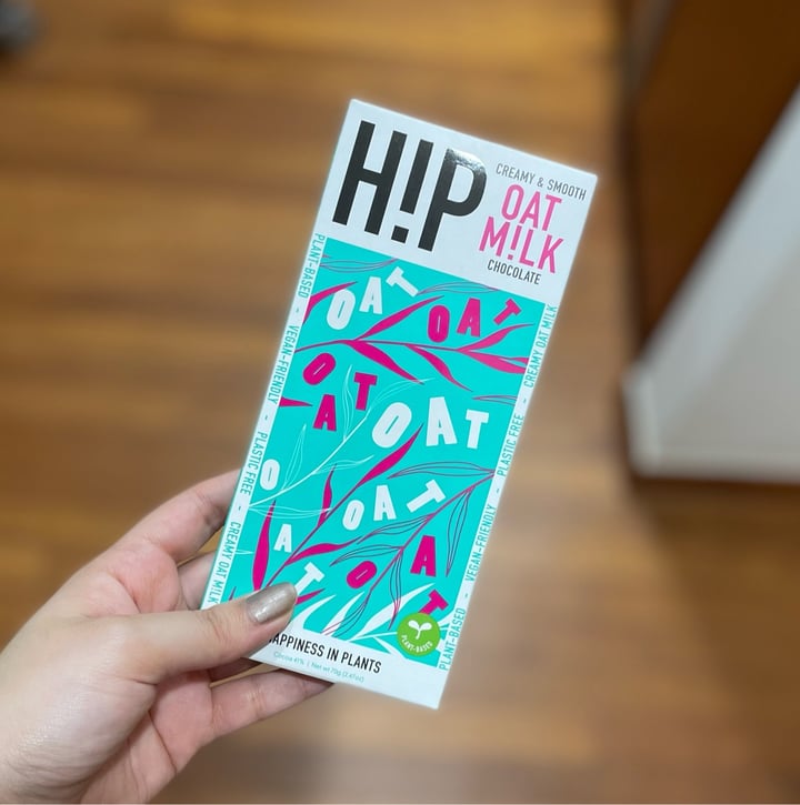 photo of HIP (H!P) Creamy Original Oat M!lk Chocolate Bar shared by @pahulnotpaul on  28 Jul 2022 - review