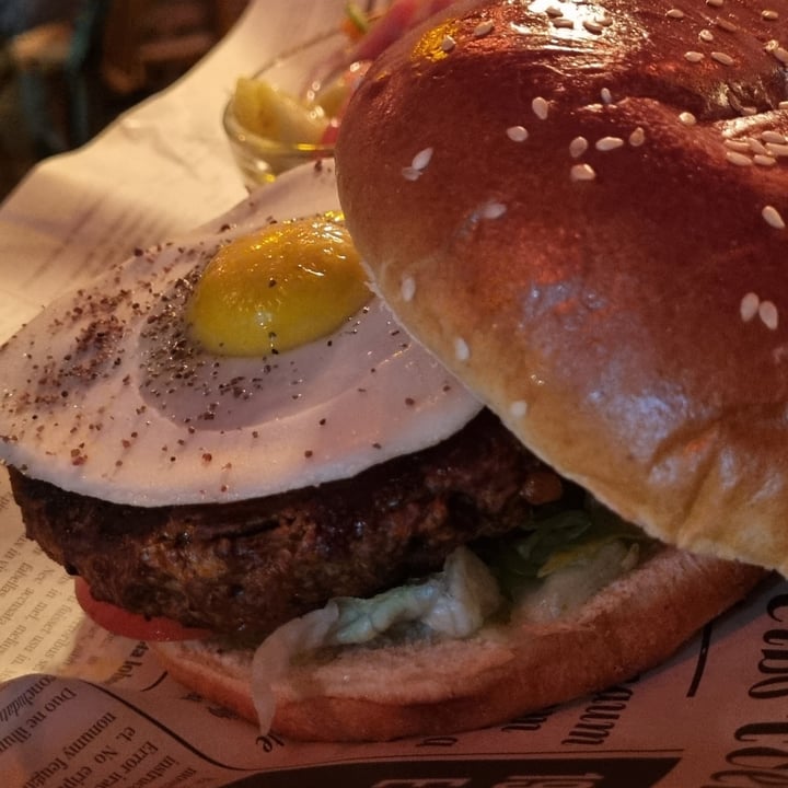 review photo of Shuffle Bar Cheeseburger shared by @mgutmann on 02 Mar 2022 - review