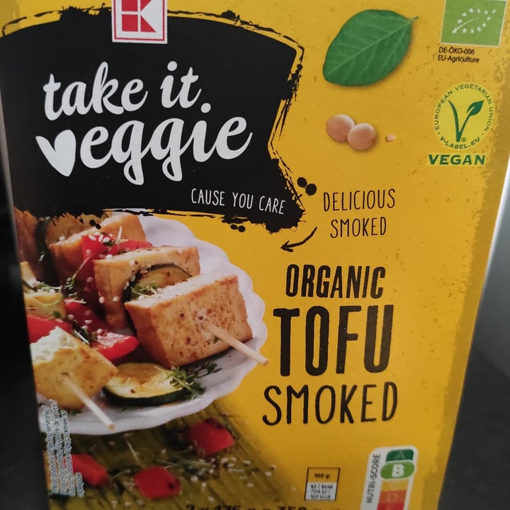 photo of Kaufland Take it Veggie Organic Smoked Tofu shared by @tinche07 on  22 Feb 2022 - review