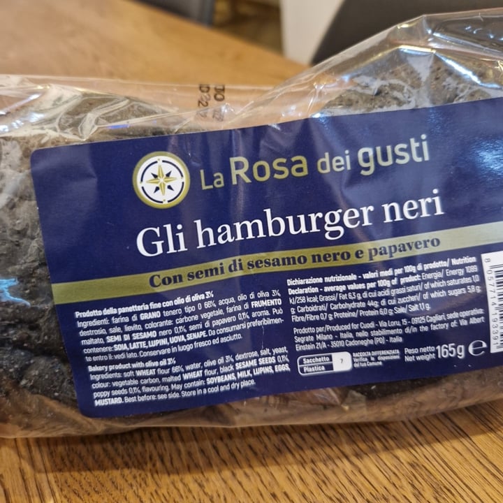 photo of La Rosa Dei Gusti gli hamburger neri shared by @aliceali on  09 Oct 2022 - review