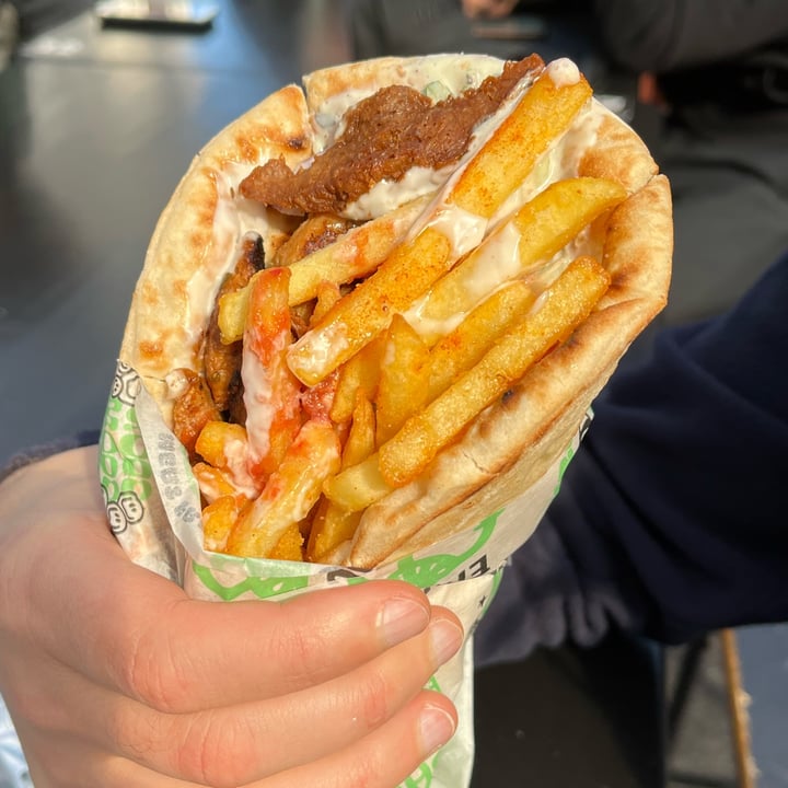 photo of What The Pitta Croydon Vegan Gyros shared by @alistar on  17 Sep 2022 - review