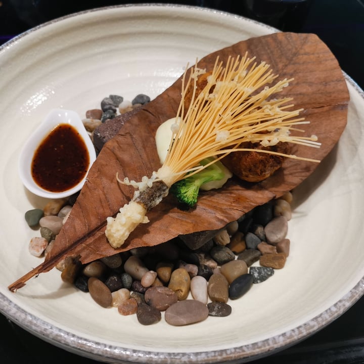 review photo of Joie Grill Summer Mushroom Steak on “Pu-Ye” Hot Stone shared by @halystone on 27 Oct 2020 - review