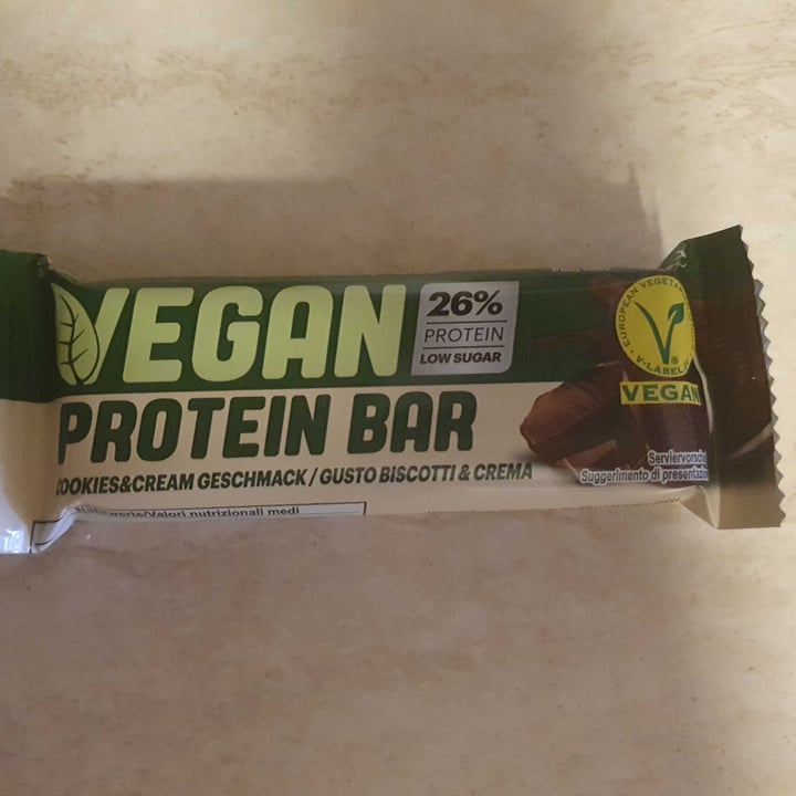 photo of Vegan Protein Bar  Cookies and cream geschmack shared by @velia89 on  18 Jun 2022 - review
