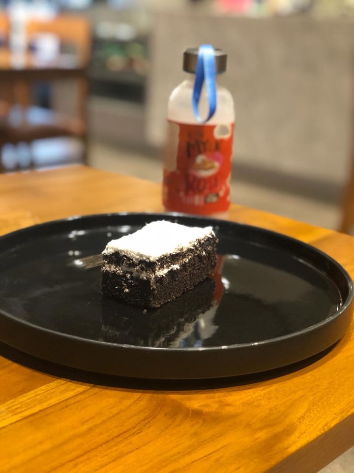 photo of RBoJ Coffee / Ray's Bottle of Joe Central Ketan Hitam Cake shared by @annabella on  15 Jun 2019 - review