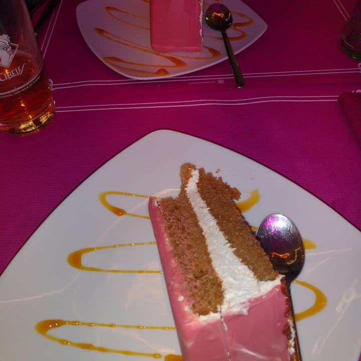 review photo of Freedom Cakes CAKE Pantera Rosa shared by @mrselktra on 13 Nov 2021 - review