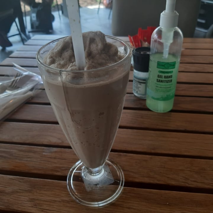 photo of Streatery Coffee And Hazelnut Freezo With Almond Milk shared by @mikaylan24 on  19 Sep 2021 - review