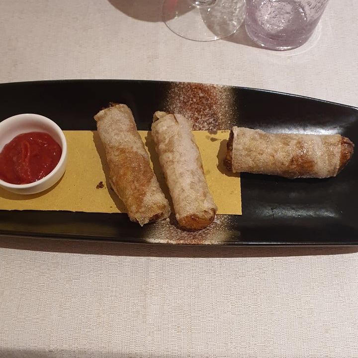 photo of Amaranto Ristorante Spring roll shared by @elibratti on  08 Jan 2022 - review