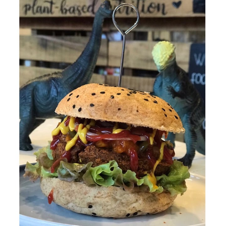 photo of The Vegan Dinosaur Tangy Jamaican shared by @jembean on  03 Dec 2019 - review
