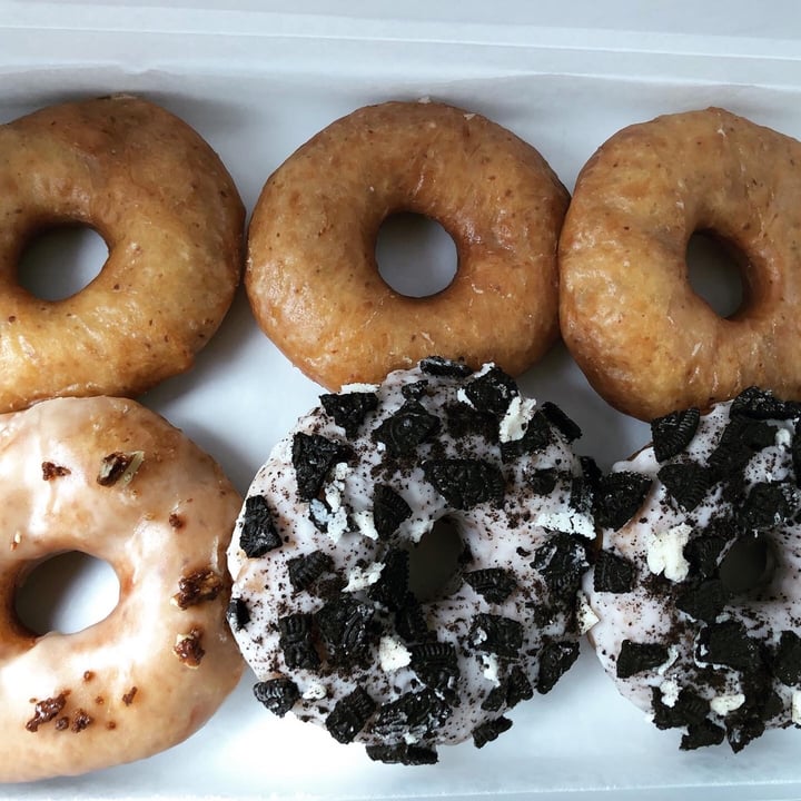 photo of Rosa Bakes Half Dozen Classic Donuts shared by @parifairie on  23 Sep 2021 - review
