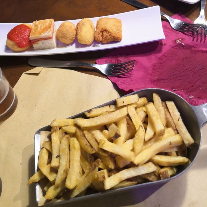 photo of Nero Fumo Patatine Fritte shared by @charlotteauxfraises on  27 Jun 2022 - review