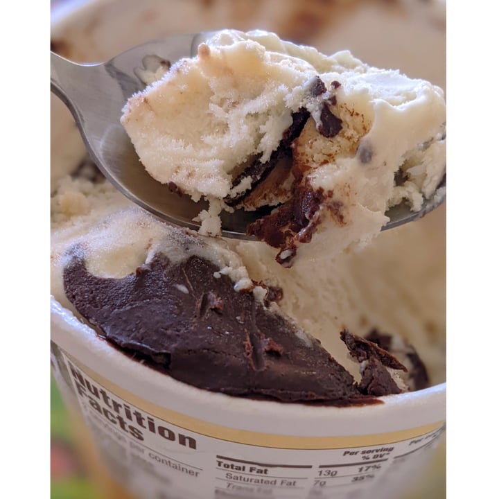 photo of Favorite day Vanilla cake & cookie dough shared by @veggieassassin on  02 Apr 2022 - review