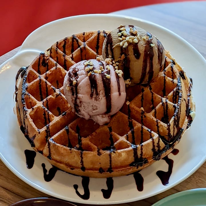 photo of WS Deli Experience Store Classic Waffle shared by @xinru-t on  01 Jul 2022 - review