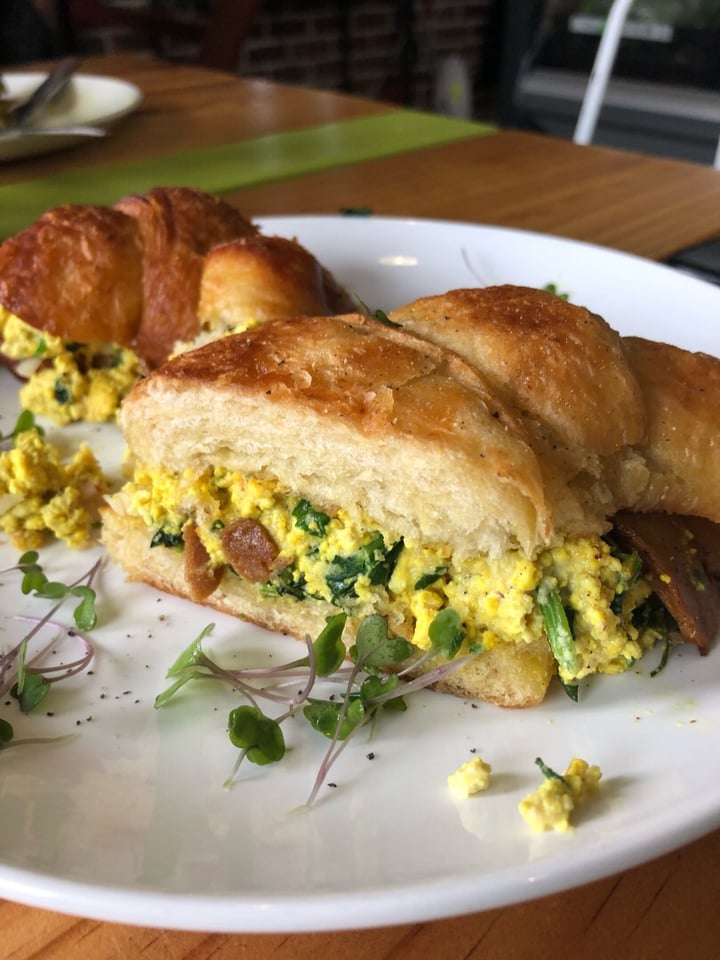 photo of The Kind Kitchen Tofu scramble with croissant shared by @vegancathy on  06 Jul 2019 - review