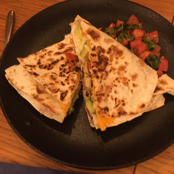 photo of Veggic Quesadilla with Tofu shared by @gillhibbitt on  17 Feb 2022 - review