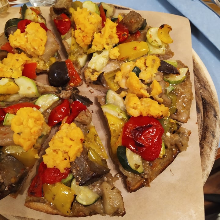 review photo of Pizzeria Capri Verdure e basta shared by @isasca on 14 Sep 2022 - review