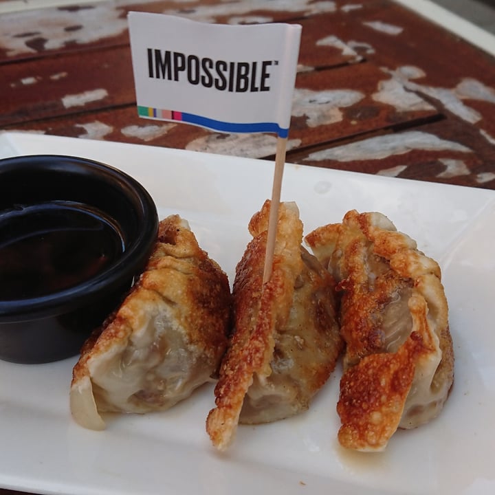 photo of Privé Asian Civilisations Museum Pan-Fried Impossible™ Gyoza shared by @hollya113 on  11 Aug 2020 - review