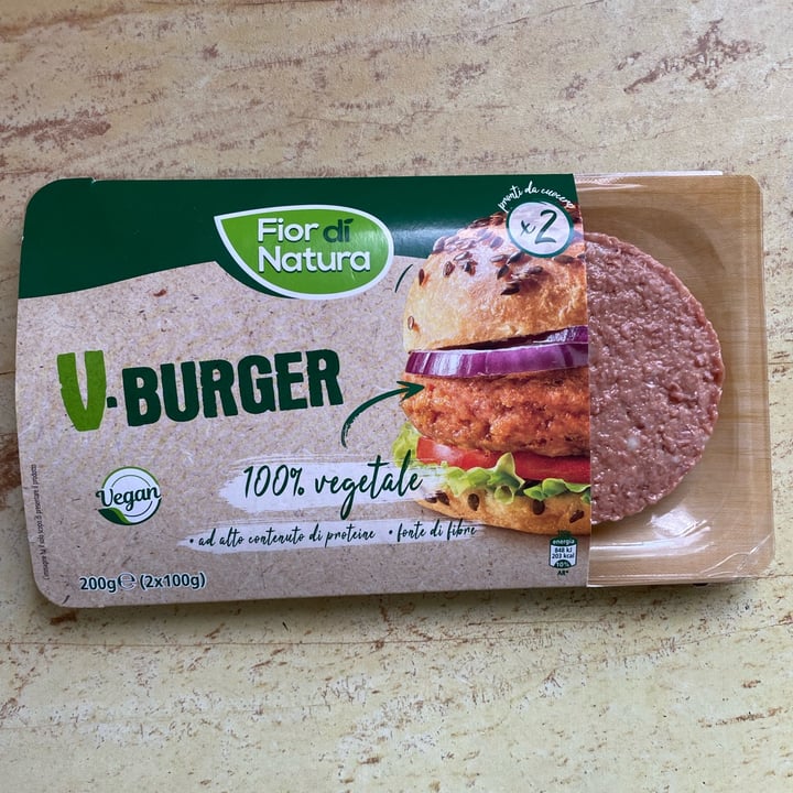photo of Fior di Natura Burger 100% vegetale shared by @lullabylu on  19 Jan 2022 - review