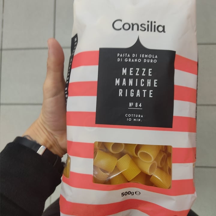 photo of Consilia Mezze maniche rigate shared by @lauradavega2 on  10 Apr 2022 - review