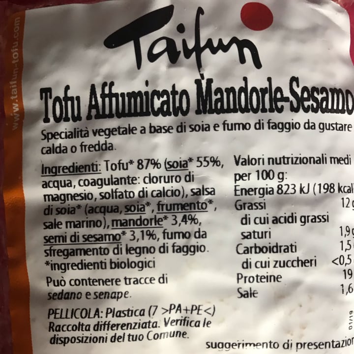 photo of Taifun Tofu affumicato mandorle sesamo shared by @mollyk on  17 Apr 2022 - review