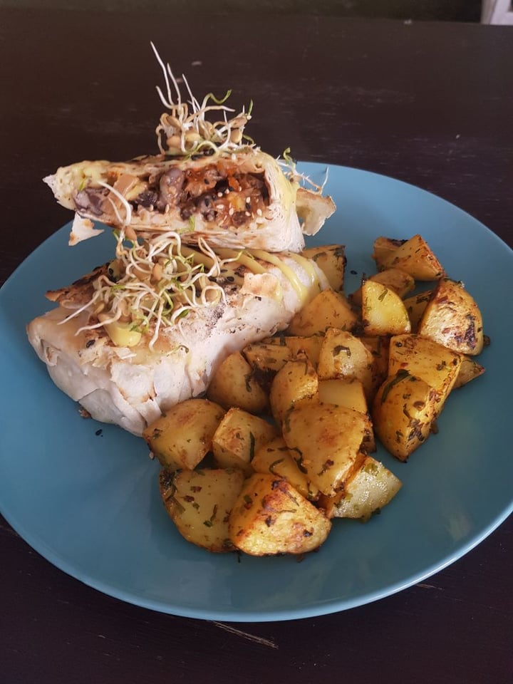 photo of HAMABE Burrito Marlin Free shared by @elviejonvegano on  23 Dec 2019 - review